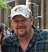 https://upload.wikimedia.org/wikipedia/commons/thumb/3/36/Larry_the_Cable_Guy.jpg/100px-Larry_the_Cable_Guy.jpg
